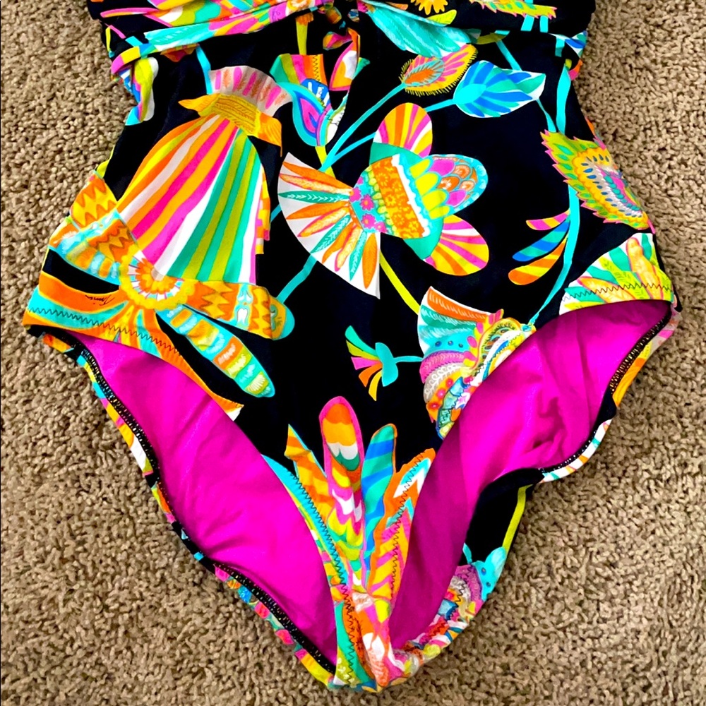 VGUC Trina Turk Swimsuit Size 12